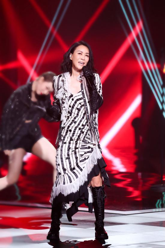 那英新歌，學(xué)習(xí)之旅的自信旋律，變化中的成就與旋律