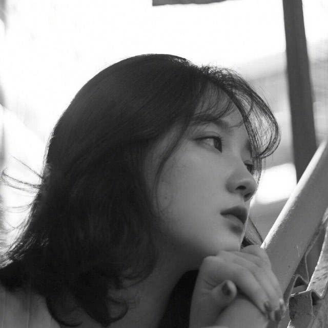 最新潮流前線，展現(xiàn)獨(dú)特個(gè)性的時(shí)尚風(fēng)采！