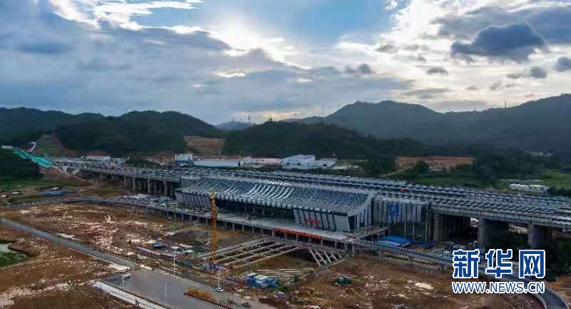 贛深高鐵施工進(jìn)展、挑戰(zhàn)全方位解讀，最新消息速遞