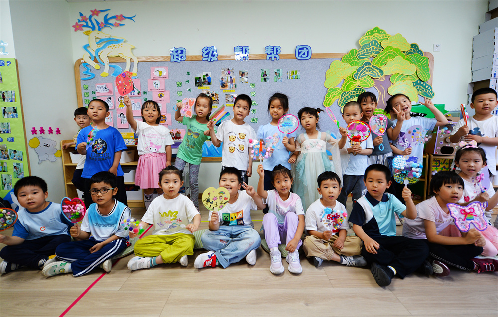 親子活動最新進(jìn)展及其影響，回溯最新動態(tài)與啟示