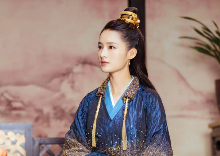 演員李齡，與自然美景的邂逅與內(nèi)心寧靜之旅