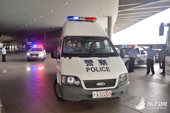 最新小額詐騙動態(tài)揭秘，小巷深處的神秘特色小店警惕詐騙風險