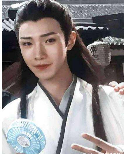 探尋舞臺與銀幕背后的藝術(shù)之旅，演員視鏡深度解析