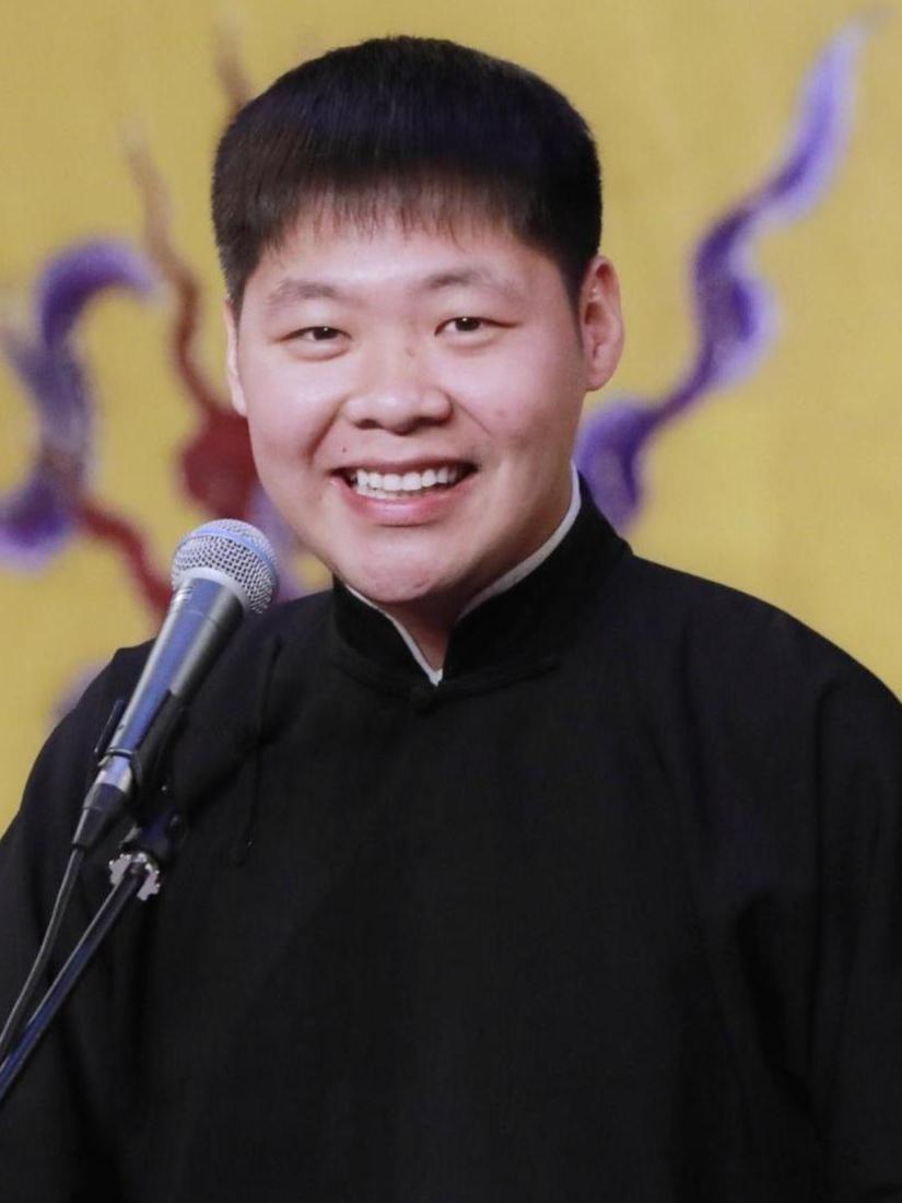 相聲演員鶴，傳承與創(chuàng)新的藝術(shù)人生之旅