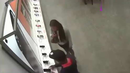 高科技產(chǎn)品的革新之旅，體驗(yàn)未來(lái)科技生活的狠偷偷最新之旅