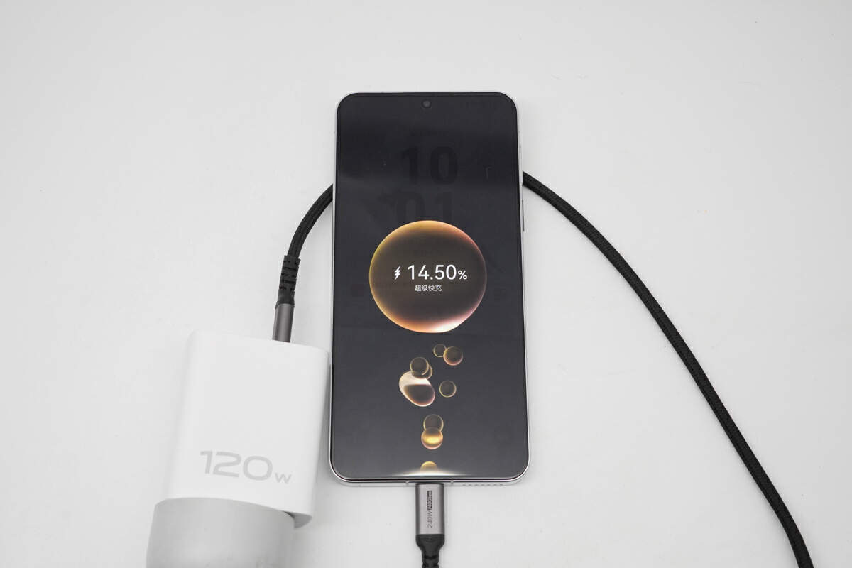 最新快充技術(shù)革新引領(lǐng)未來能源革命，極速充電體驗開啟新篇章