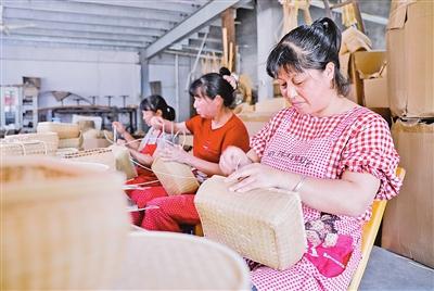 安吉小巷深處的隱藏版特色小店驚艷亮相，最新新聞報(bào)道