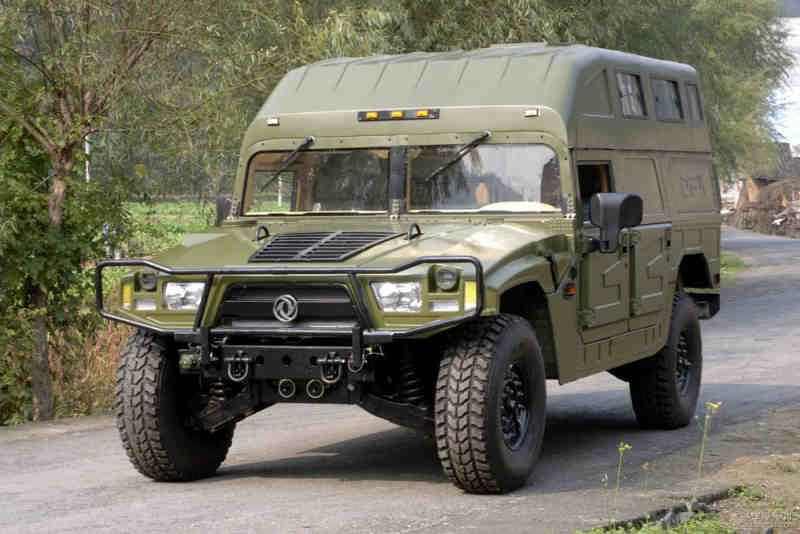 東風(fēng)最新軍車震撼登場(chǎng)，展現(xiàn)雄姿！