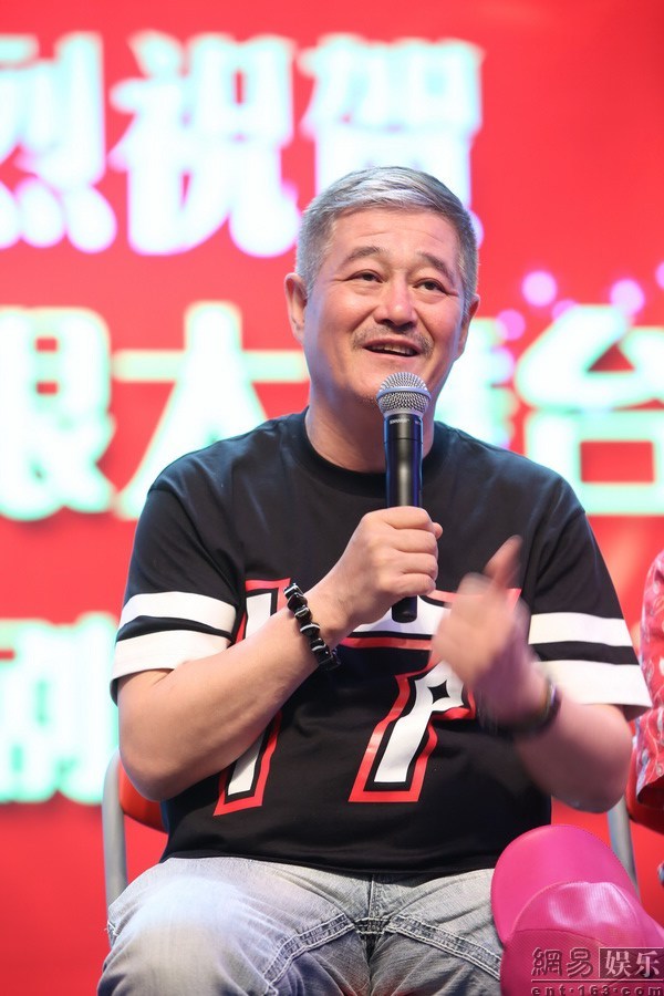 趙本山最新互動揭秘，近距離感受喜劇大師的魅力傳奇