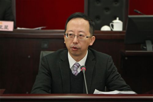 松江區(qū)長引領科技革新，打造未來生活新篇章啟航
